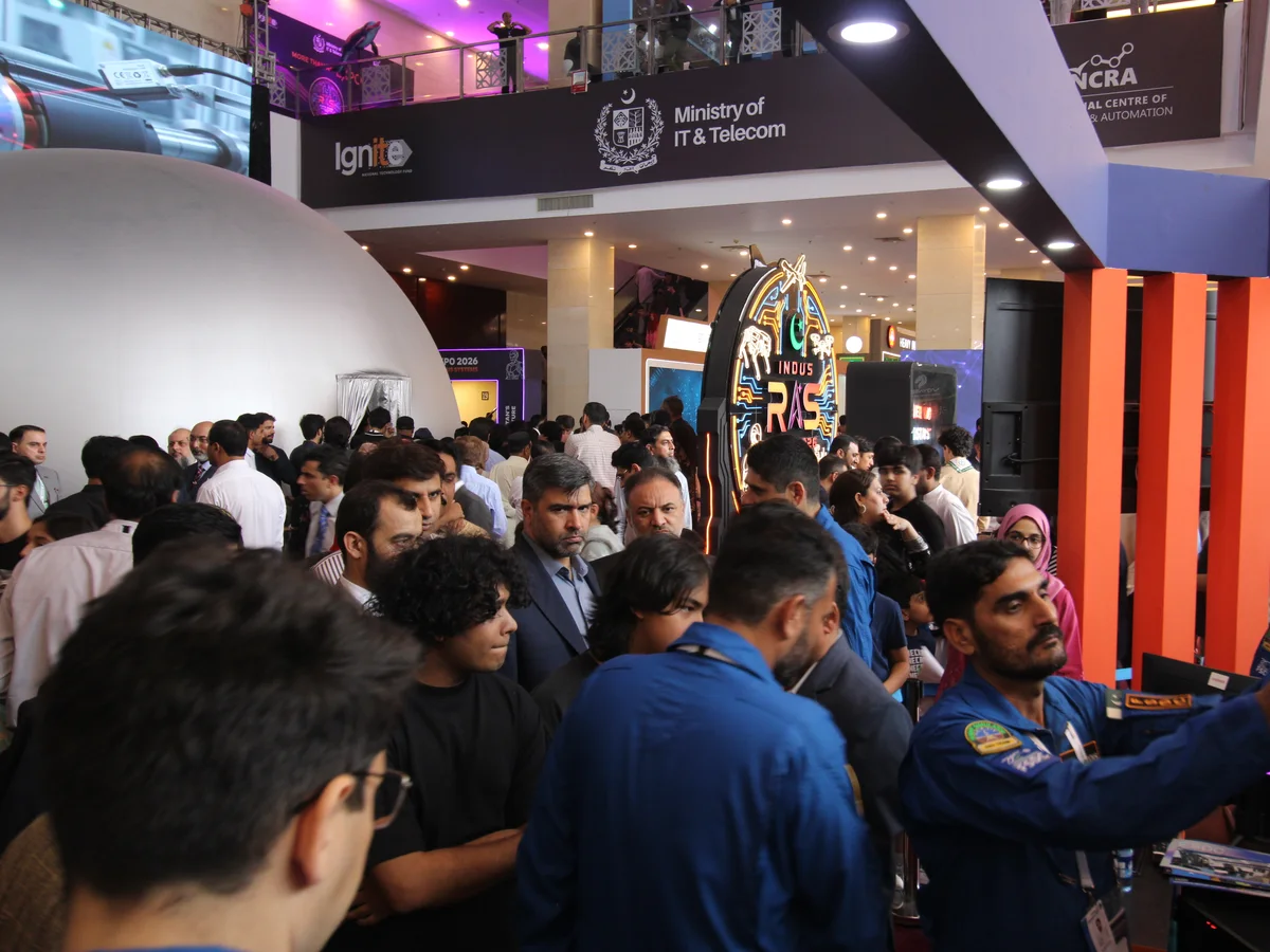 Public visitors crowding the FSDC stand at Indus RAS Expo 2026
